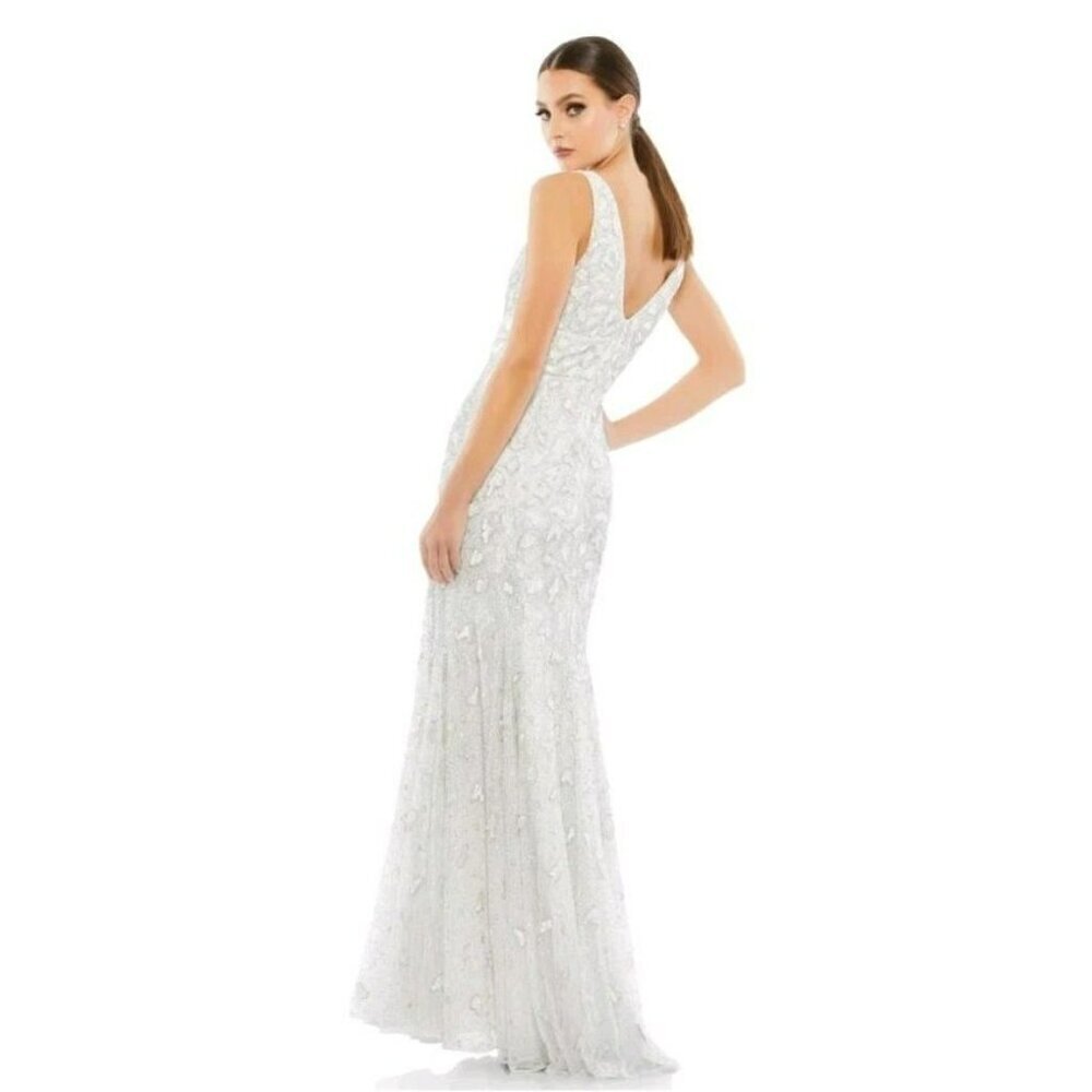 Mac Duggal Embellished Beaded Gown W/ Slight Brush Train White 10814 Size 2 New - Picture 9 of 9